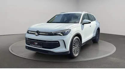 Gebraucht 2025 VW Tiguan Life SUV | 48.990 € (Fairer Preis)