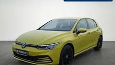 Limonengelb metallic Gebraucht 2020 VW Golf VIII Life Limousine | 17.980 € (Fairer Preis)