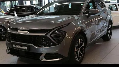 Lunarsilber metallic Gebraucht 2025 Kia Sportage Spirit SUV | 38.779 € (Fairer Preis)
