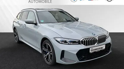 Brooklyn grau metallic Gebraucht 2025 BMW 330e M Sport Kombi | 48.390 € (Superpreis)