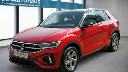 Usata VW T-Roc R-line 150 CV (110 kW) 2024 Rosso SUV