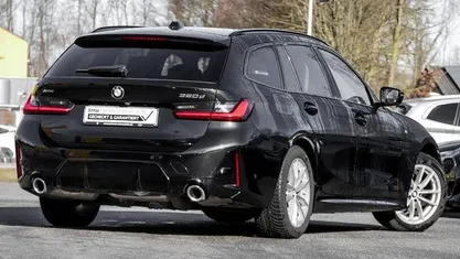 Gebraucht BMW 320 M Sport 190 PS (139 kW) 2025 Schwarz Kombi