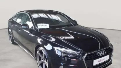 Gebraucht Audi A5 Sportback Advanced 204 PS (150 kW) 2022 Brillantschwarz Kleinwagen