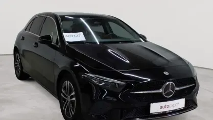 Gebraucht Mercedes A180 Advanced 136 PS (100 kW) 2023 Nachtschwarz Limousine