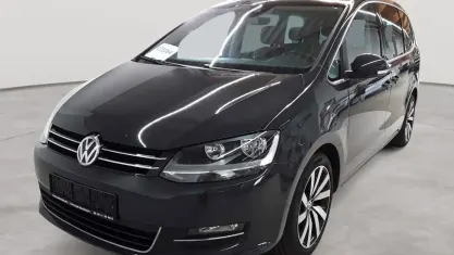 Gebraucht VW Sharan Highline 150 PS (110 kW) 2022 Uranograu Van / Kleinbus