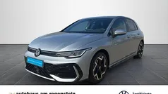 Gebraucht 2025 VW Golf VIII R-line Limousine | 32.640 € (Fairer Preis)