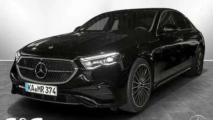Gebraucht 2025 Mercedes E220 AMG Limousine | 70.890 €