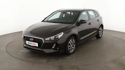 Gebraucht Hyundai i30 Premium 136 PS (100 kW) 2017 Braun Limousine