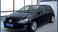 Deep black met Gebraucht 2016 VW Golf VII LOUNGE Limousine | 12.890 €