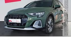 Distriktgrün metallic Gebraucht 2024 Audi A3 Ambiente Limousine | 34.880 € (Fairer Preis)