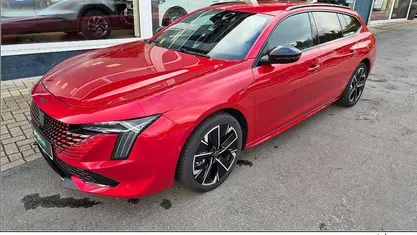 Rot Gebraucht 2024 Peugeot 508 SW GTi Kombi | 23.390 € (Fairer Preis)