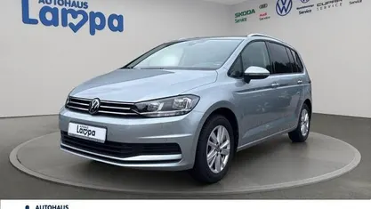 Gebraucht 2024 VW Touran Comfortline Van / Kleinbus | 32.430 € (Fairer Preis)