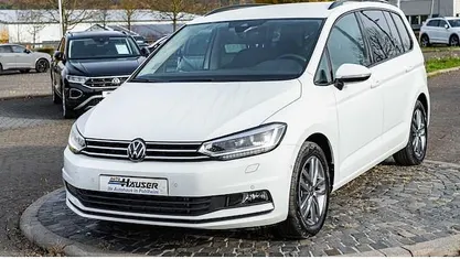 Gebraucht VW Touran Comfortline 150 PS (110 kW) 2025 Van / Kleinbus