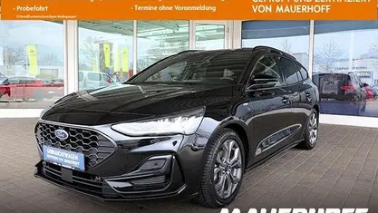 Obsidianschwarz metallic Gebraucht 2024 Ford Focus ST-Line Kombi | 21.790 € (Fairer Preis)