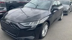 Mythos schwarz metallic Neu 2025 Audi A3 Ambiente | 34.445 € (Guter Preis)