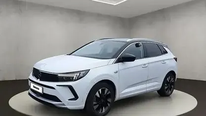 Gebraucht Opel Grandland X 181 PS (133 kW) 2022 Jade weiss/arktis weiss SUV