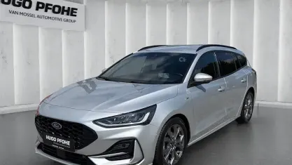 Gebraucht Ford Focus ST-Line X 116 PS (85 kW) 2023 Silber Kombi