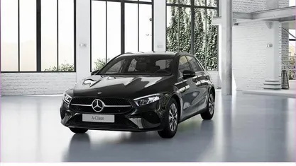 Gebraucht Mercedes A180 136 PS (100 kW) 2024 Schwarz Limousine