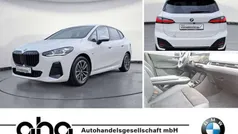 Weiß Gebraucht 2022 BMW 223 Active Tourer Performance Van / Kleinbus | 36.930 € (Fairer Preis)
