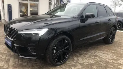 Gebraucht 2025 Volvo XC60 Plus SUV | 46.430 € (Fairer Preis)