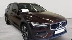 Maple braunmetallic Gebraucht 2020 Volvo V60 CC Kombi | 24.990 € (Fairer Preis)