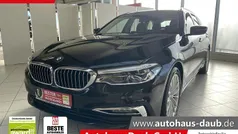 Black sapphire metallic Gebraucht 2018 BMW 540 Luxury Line Kombi | 33.770 € (Fairer Preis)