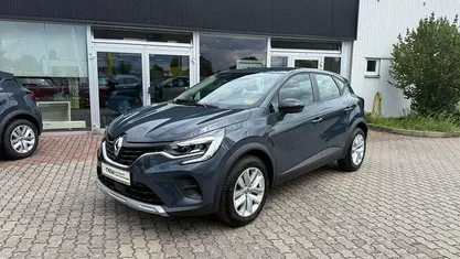 Blau Gebraucht 2023 Renault Captur Equilibre SUV | 18.998 € (Fairer Preis)