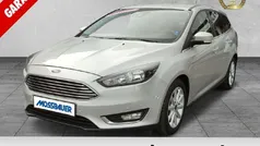 Polarsilber metallic Gebraucht 2015 Ford Focus Titanium Kombi | 14.995 € (Teuer)