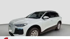 Gletscherweiß metallic Gebraucht 2025 Audi Q6 e-tron Ambiente SUV | 52.660 € (Superpreis)