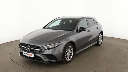 Gebraucht Mercedes A250 AMG line 163 PS (119 kW) 2021 Grau Limousine