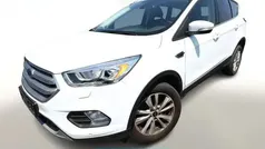 Frost weiß Gebraucht 2017 Ford Kuga Titanium SUV | 13.660 € (Fairer Preis)