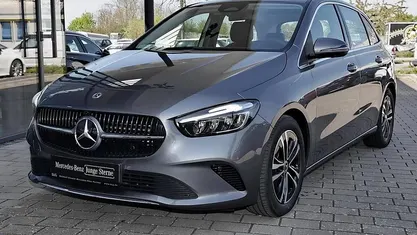 Gebraucht Mercedes B200 Progressive 163 PS (119 kW) 2025 Van / Kleinbus
