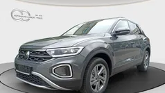 Indiumgrau metallic Neu 2025 VW T-Roc Life SUV | 33.990 € (Fairer Preis)