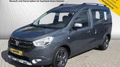 Grau Gebraucht 2017 Dacia Dokker Celebration Van | 11.950 € (Etwas zu teuer)