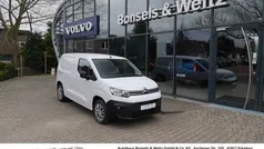 Weiß Gebraucht 2023 Citroën Berlingo Van / Kleinbus | 20.890 € (Fairer Preis)