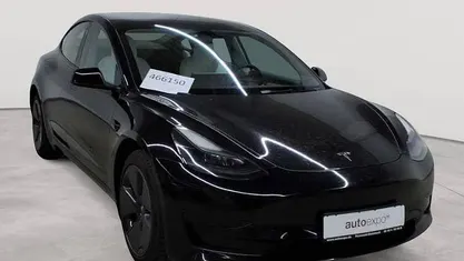 Gebraucht Tesla Model 3 RWD 208 kW (283 PS) 2022 Solid black Limousine