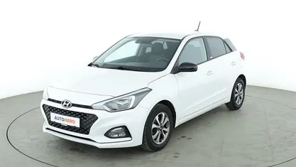 Weiß Gebraucht 2020 Hyundai i20 Advantage Kleinwagen | 11.740 € (Guter Preis)