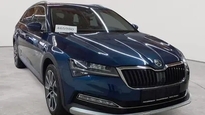 Gebraucht Skoda Superb 200 PS (147 kW) 2021 Lavablau metallic Kombi