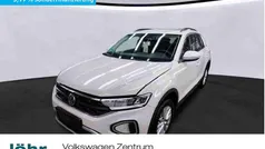 Ascotgrau Gebraucht 2024 VW T-Roc Life SUV | 24.980 € (Guter Preis)
