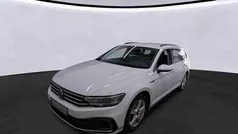 Weiss Gebraucht 2021 VW Passat GTE Kombi | 22.490 € (Fairer Preis)