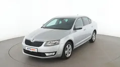 Grau Gebraucht 2014 Skoda Octavia Elegance Limousine | 13.020 € (Etwas zu teuer)