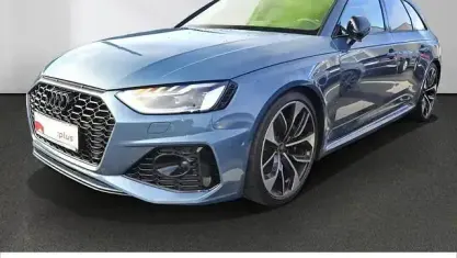 Gebraucht Audi RS4 Ambiente 470 PS (345 kW) 2023 Individuallackierungen audi exclusive Kombi