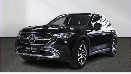 Gebraucht Mercedes GLC220 Advanced 197 PS (144 kW) 2024 Schwarz SUV