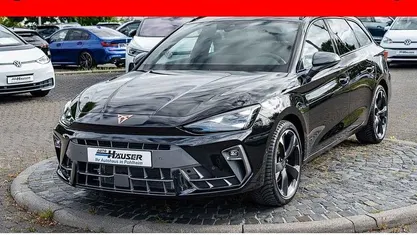Schwarz Gebraucht 2024 Cupra Leon Kombi | 30.285 € (Guter Preis)