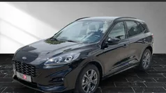 Obsidianschwarz Gebraucht 2023 Ford Kuga ST-Line SUV | 30.400 € (Fairer Preis)