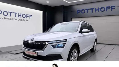 Weiss Gebraucht 2022 Skoda Kamiq Clever SUV | 19.997 € (Guter Preis)