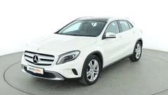 Weiß Gebraucht 2016 Mercedes GLA200 Urban SUV | 18.900 € (Fairer Preis)
