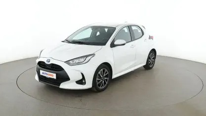 Gebraucht Toyota Yaris Hybrid Team 2022 Weiß Limousine
