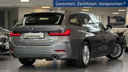 Gebraucht BMW 330e Comfort Edition 292 PS (214 kW) 2023 Grau Kombi