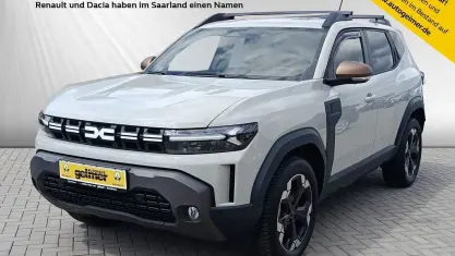 Używany Dacia Duster Extreme 131 KM (96 kW) 2024 Beżowy SUV